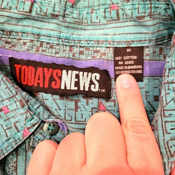Saved by the Bell Style 90's Button Up Short Sleeve Button up Shirt - Picture 8 of 9